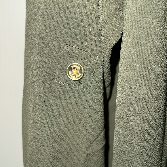 MICHAEL KORS NWT LONG SLEEVE SEE THROUGH FOREST GREEN BLOUSE GOLD BUTTONS - Picture 3 of 6